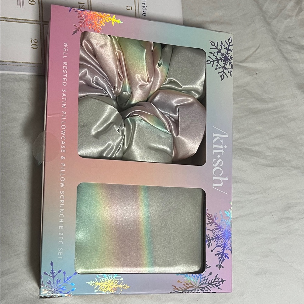 AURA Kitsch Iridescent Satin Pillowcase and Scrunchie Set